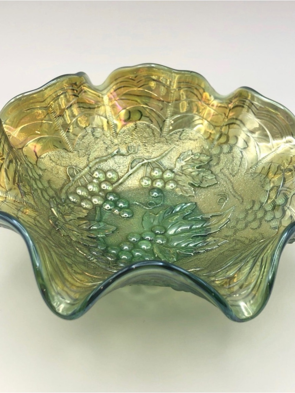 Vintage Green Carnival Imperial Glass Grape 5.5” Ruffled Edge Bowl Set Of 2